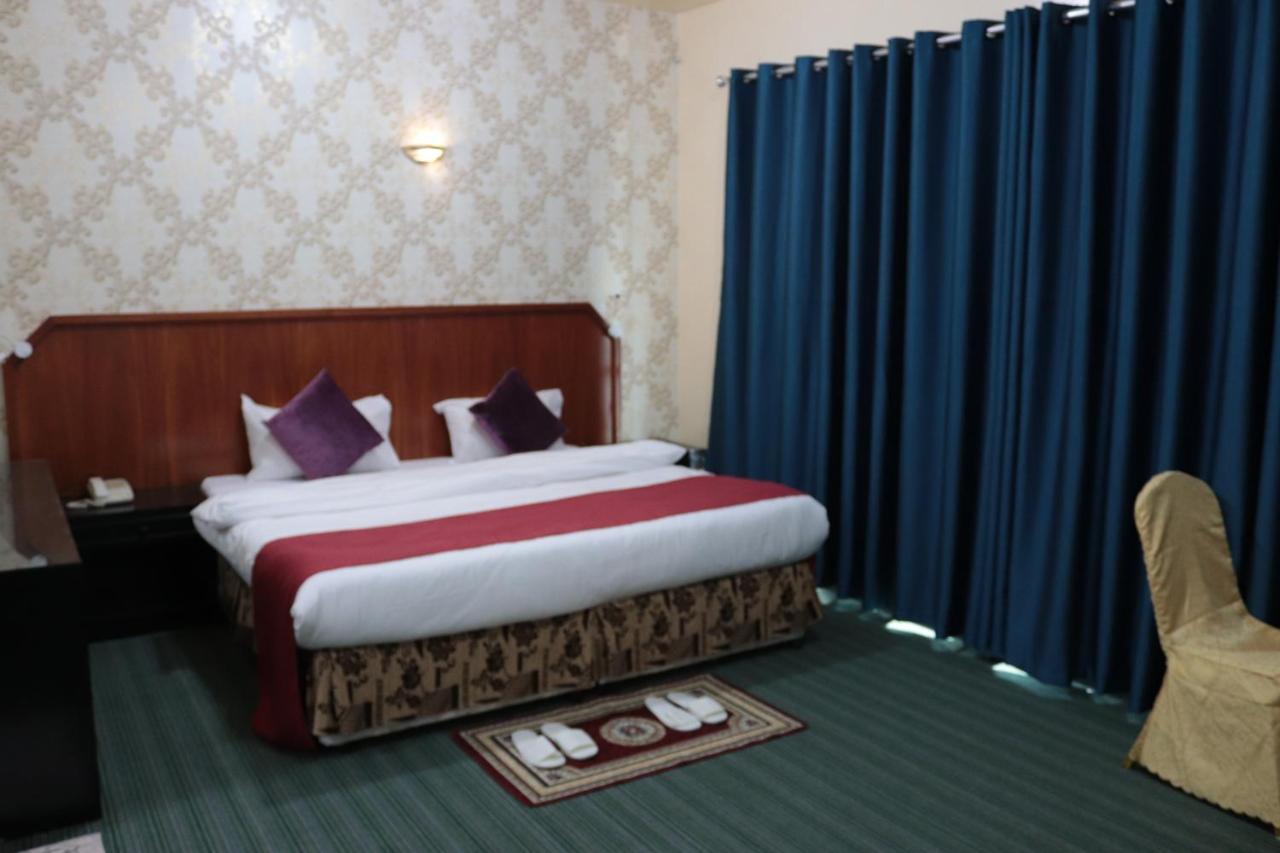 Al Zahabiya Hotel Apartments Dubai Bagian luar foto