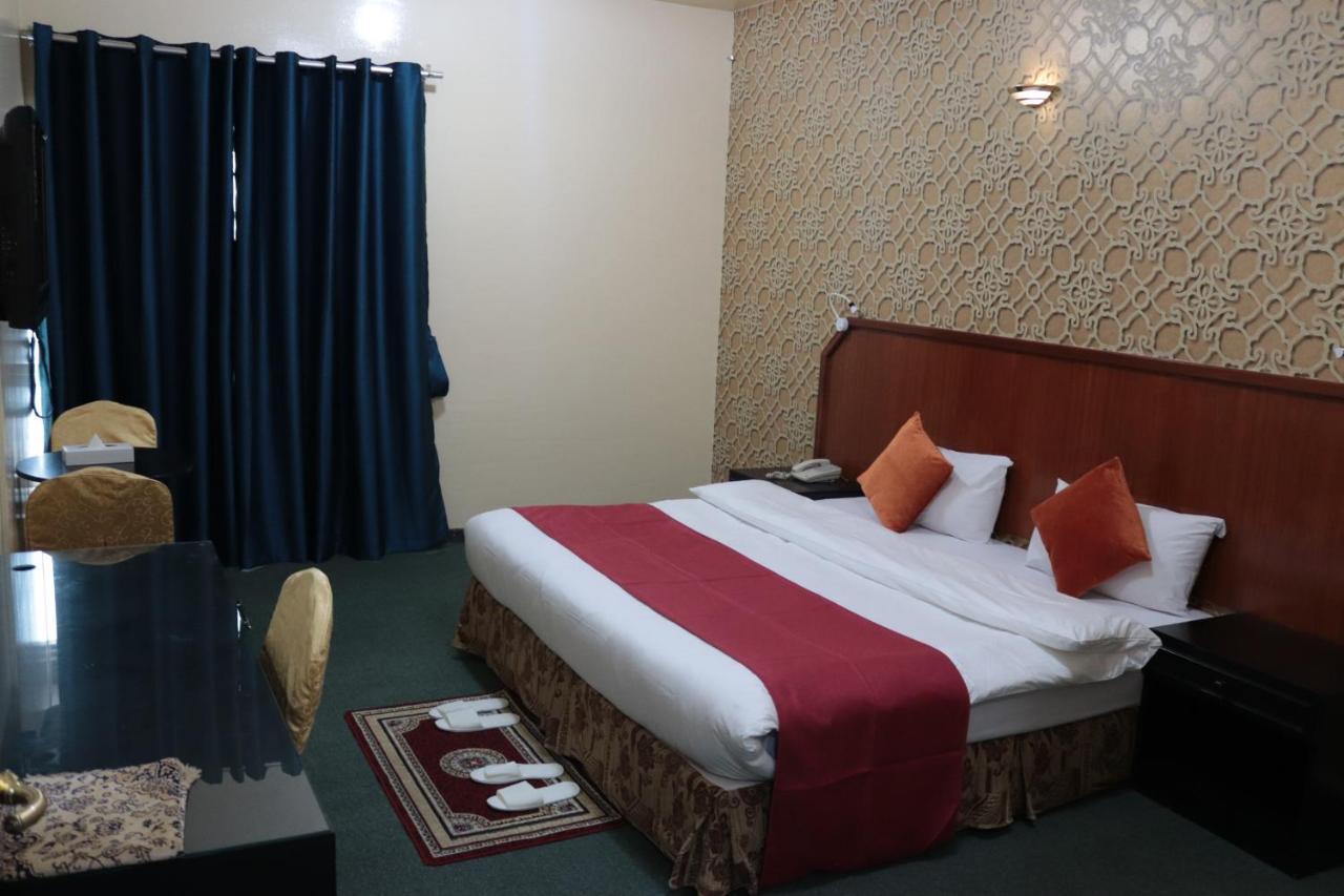 Al Zahabiya Hotel Apartments Dubai Bagian luar foto