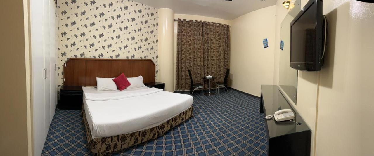 Al Zahabiya Hotel Apartments Dubai Bagian luar foto