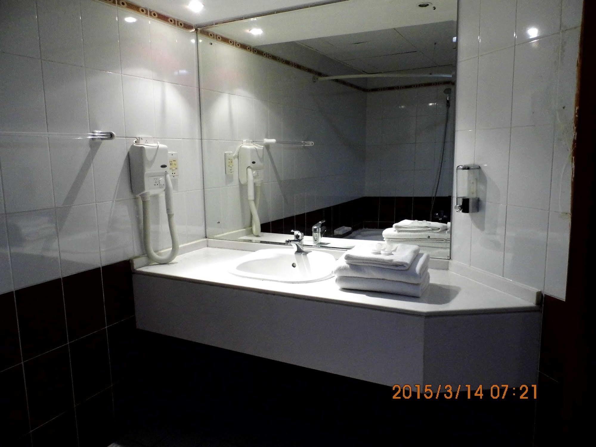 Al Zahabiya Hotel Apartments Dubai Bagian luar foto