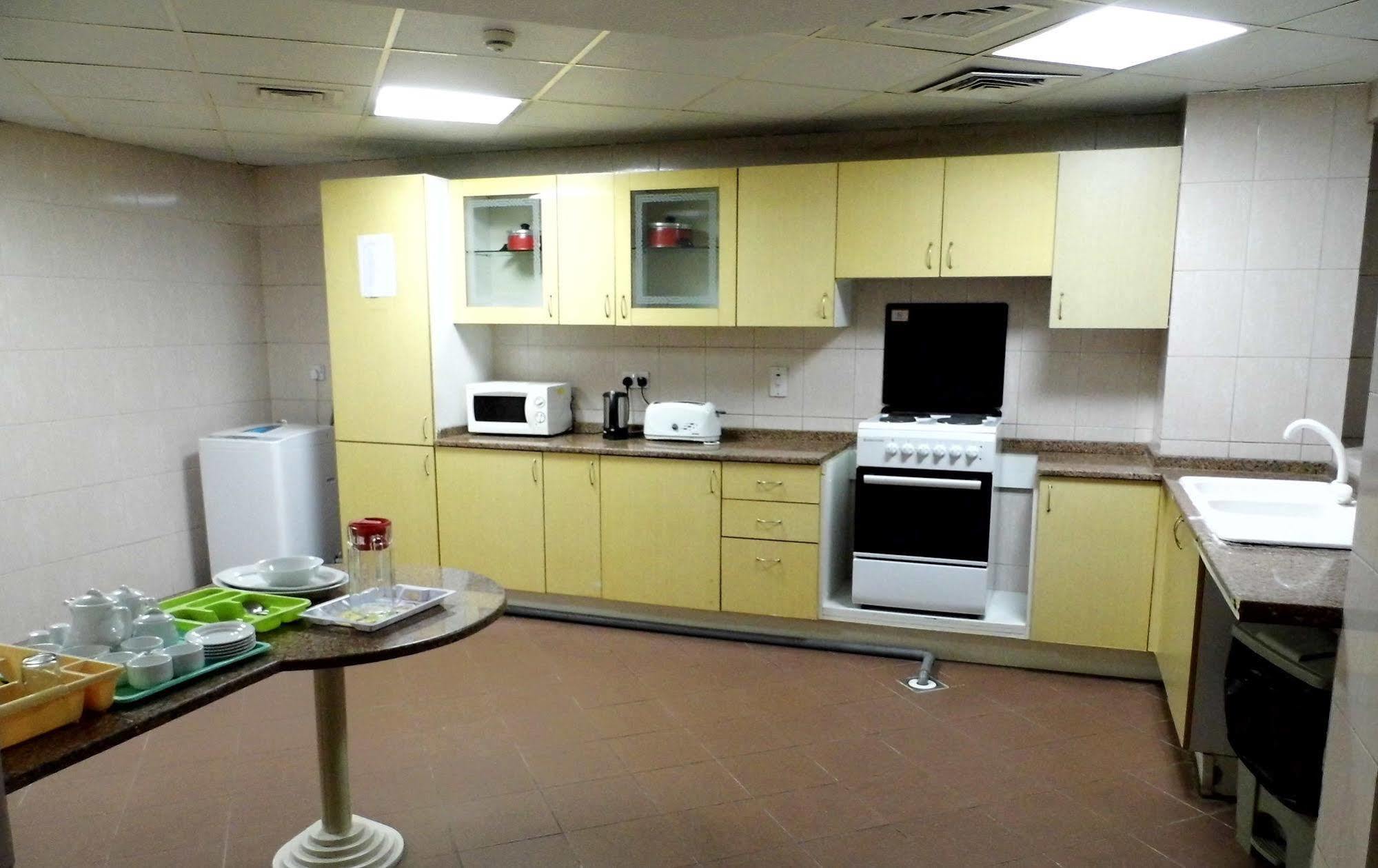 Al Zahabiya Hotel Apartments Dubai Bagian luar foto