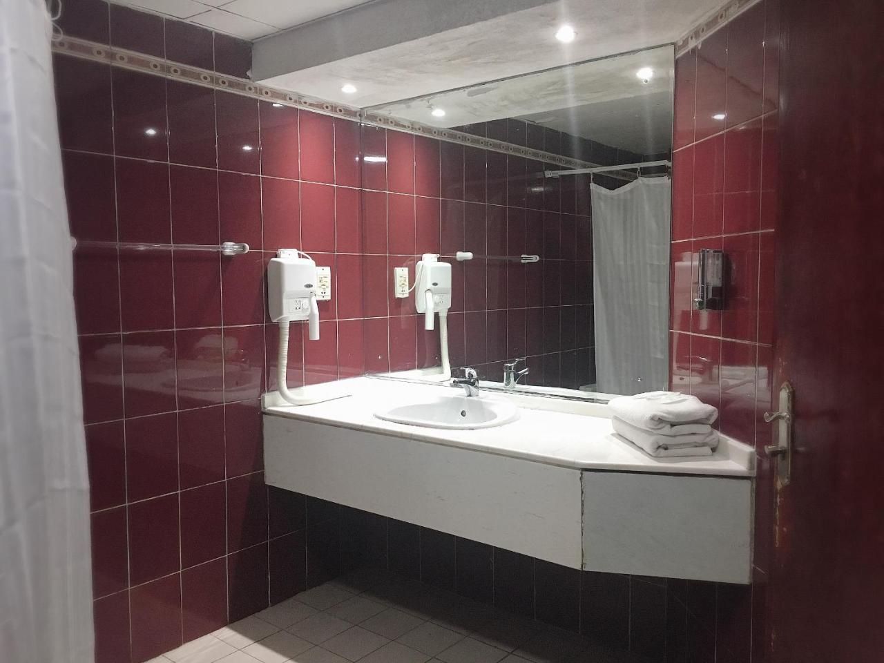 Al Zahabiya Hotel Apartments Dubai Bagian luar foto
