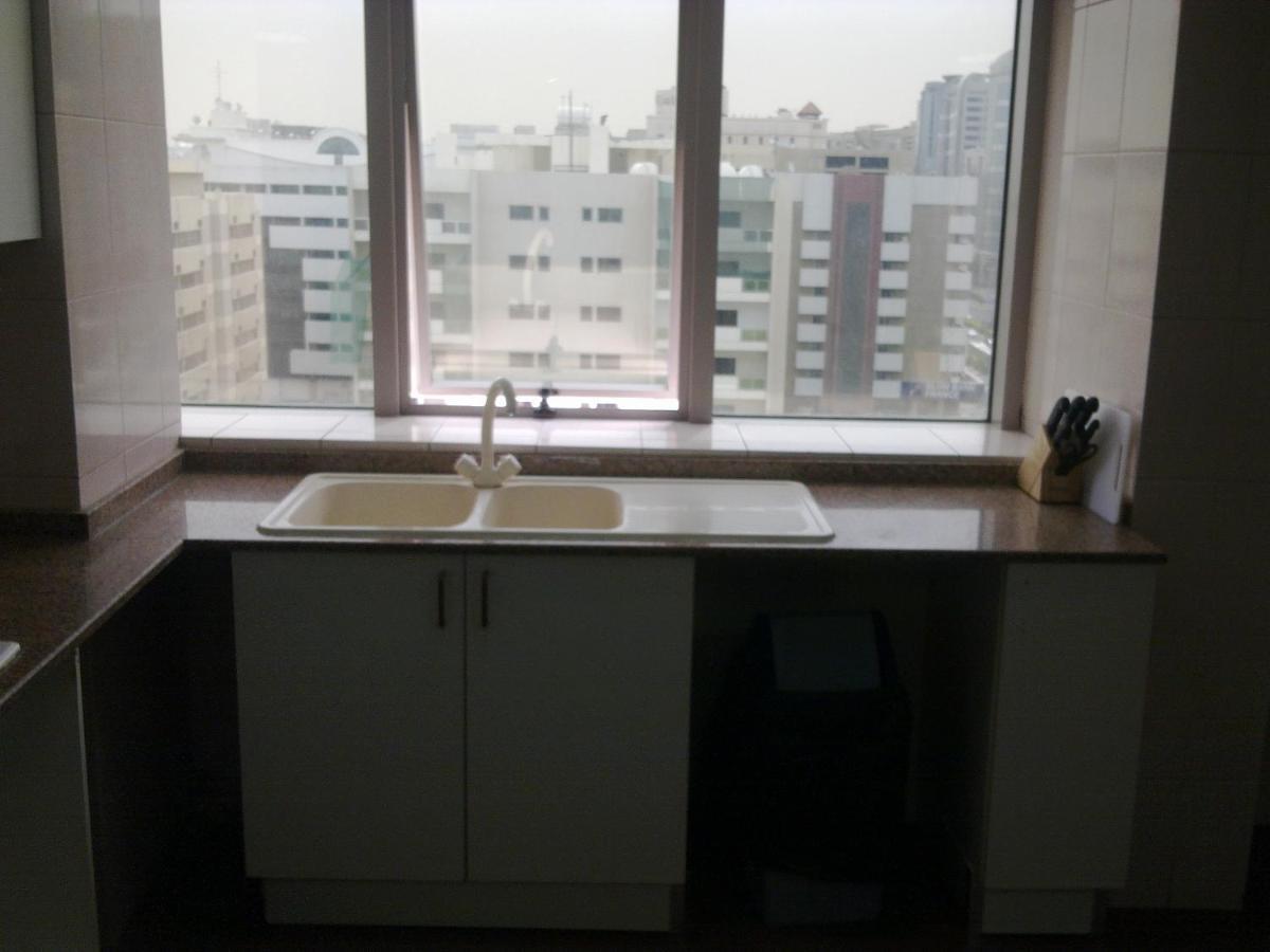 Al Zahabiya Hotel Apartments Dubai Bagian luar foto